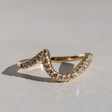 Minimal Wavy Diamond Band