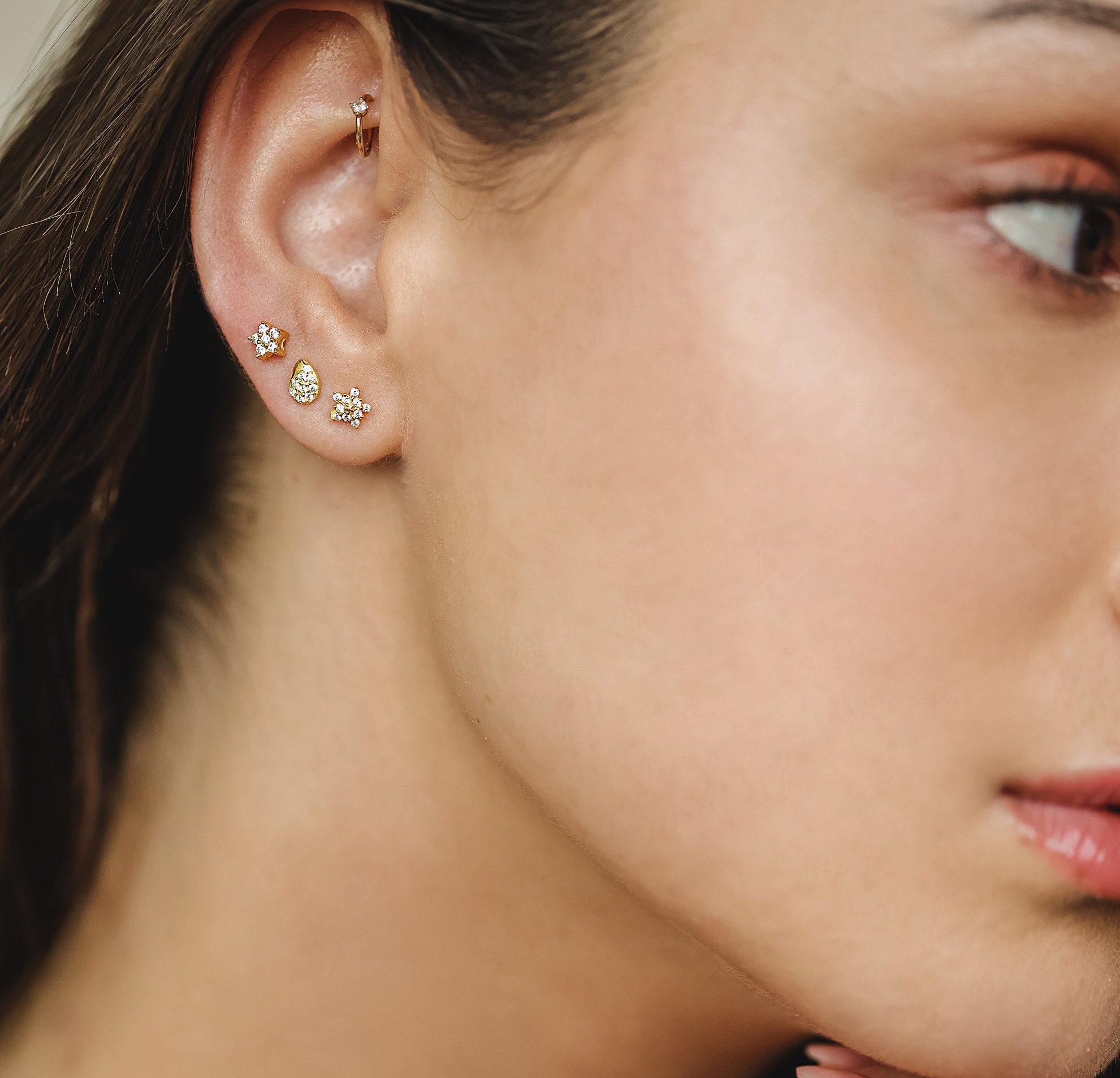 Snowflake Diamond Dainty Stud Earring - GeumJewels