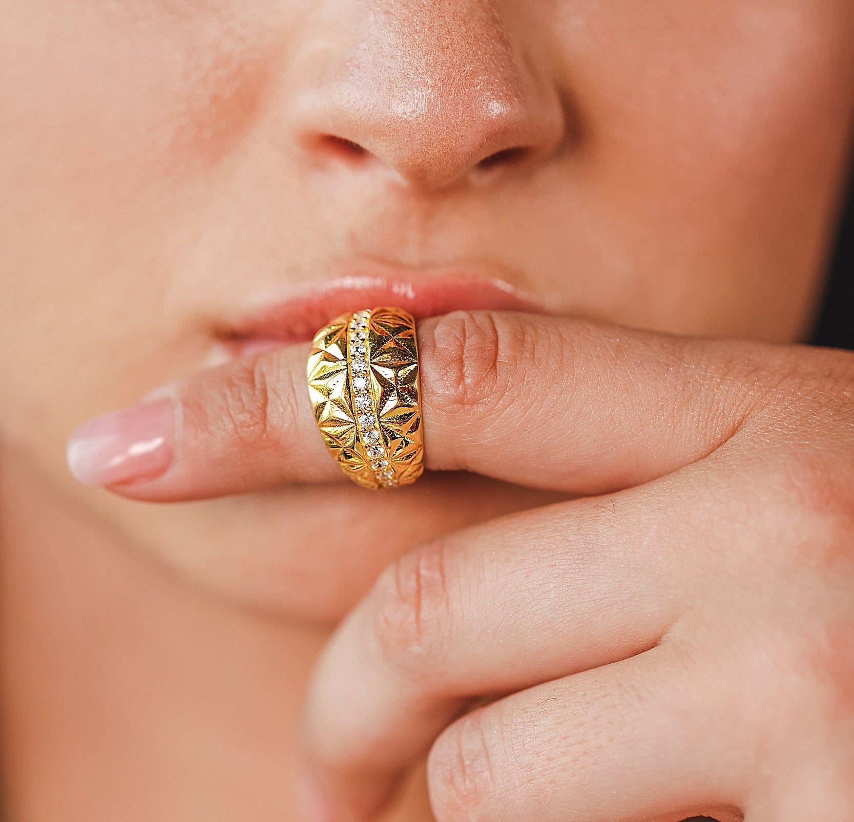 Diamond Cut Band Ring set with Diamonds - GeumJewels