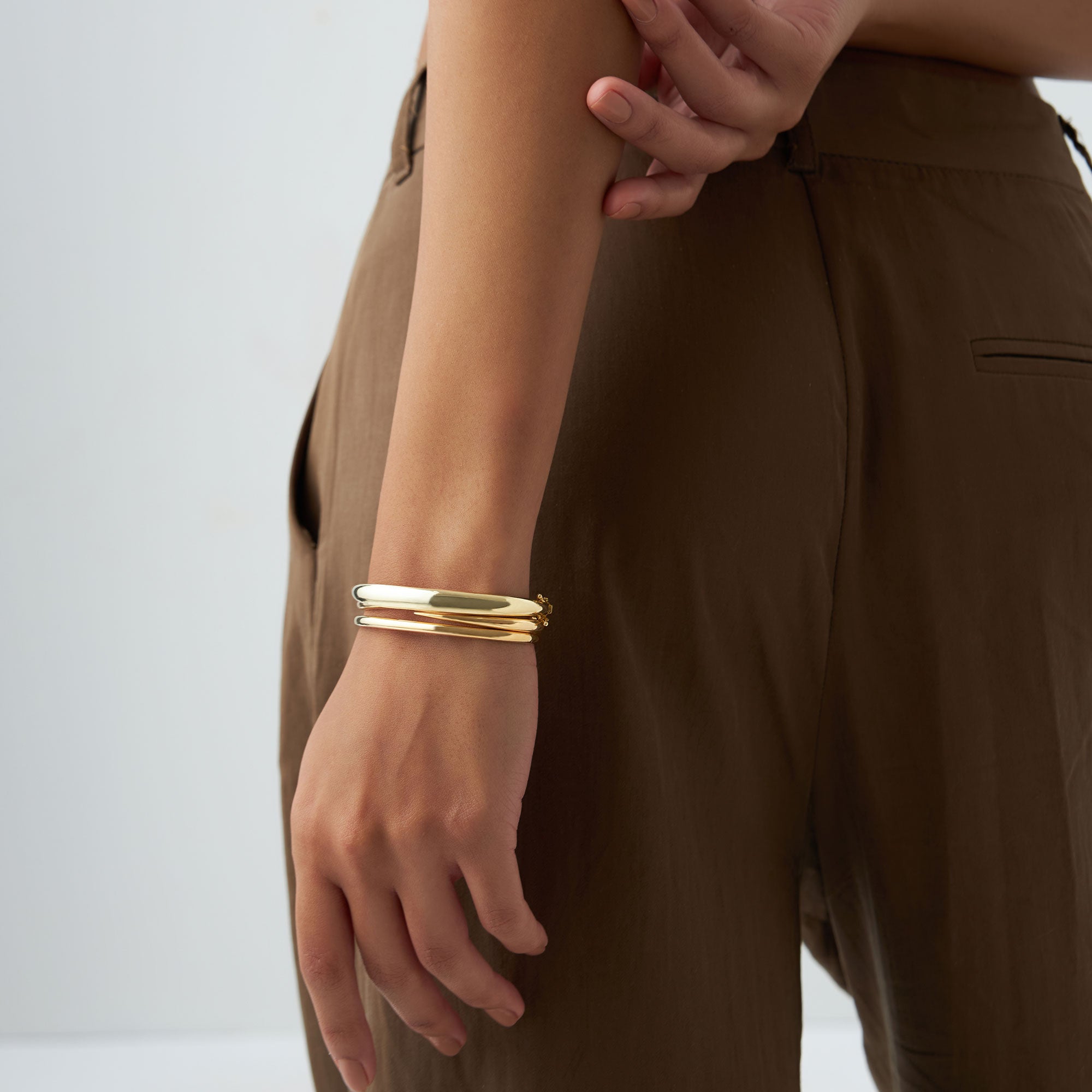 14k 3.5MM Dome Gold Bangle Bracelet - GeumJewels