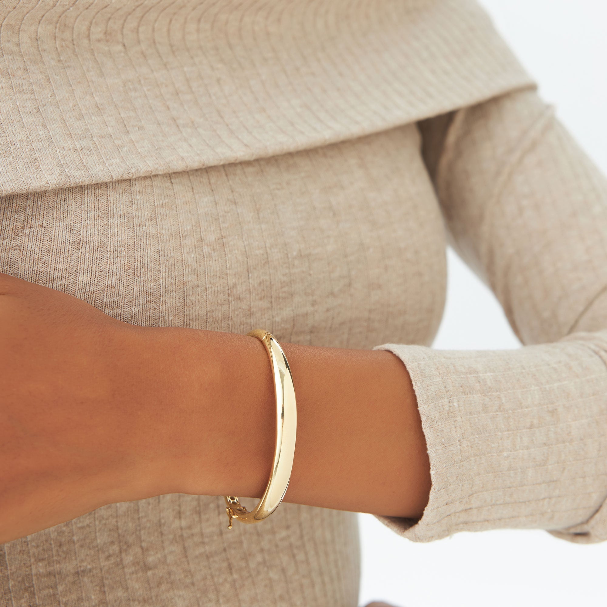 14K 7.5MM Classic Dome Gold Bangle Bracelet - GeumJewels