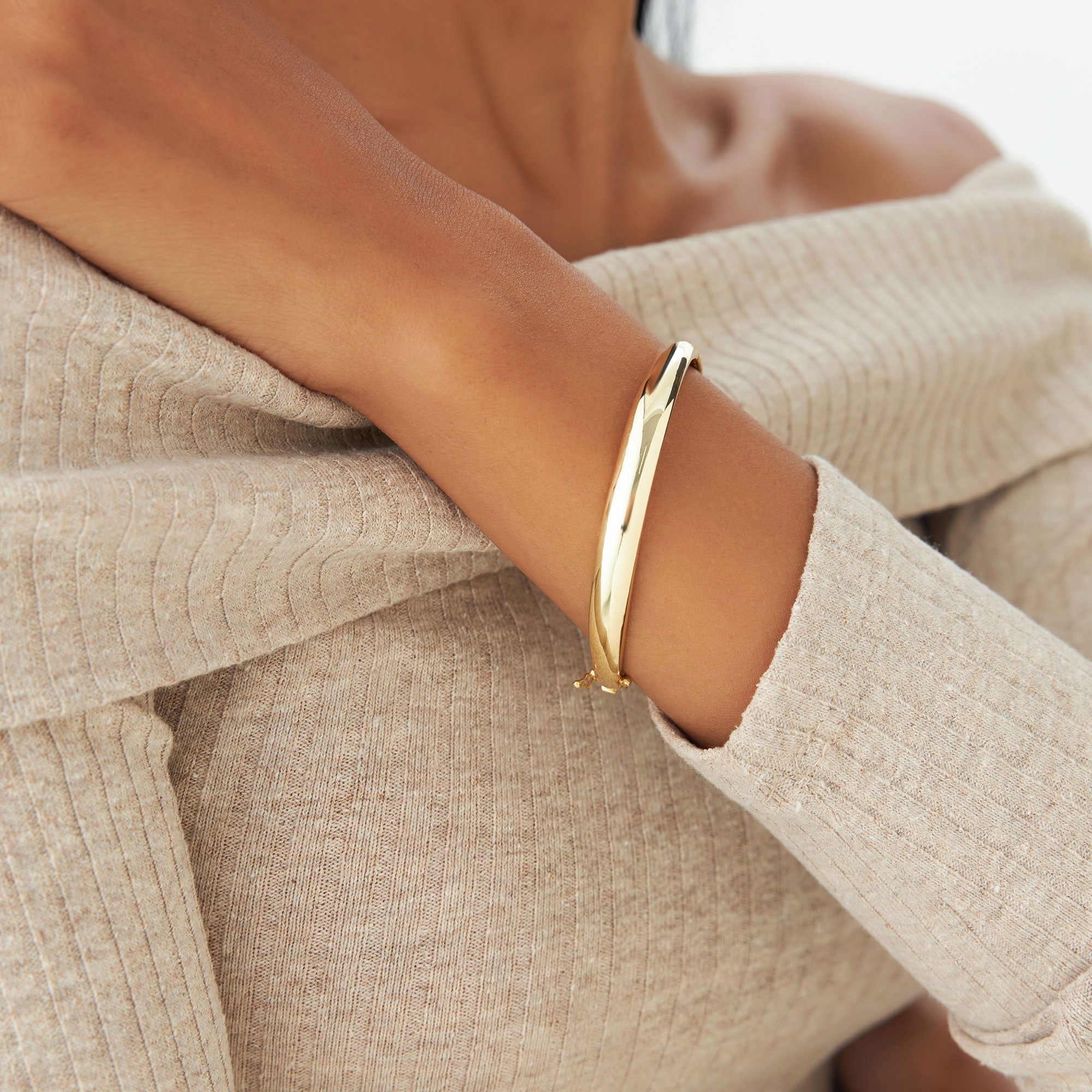 14K 7.5MM Classic Dome Gold Bangle Bracelet - GeumJewels