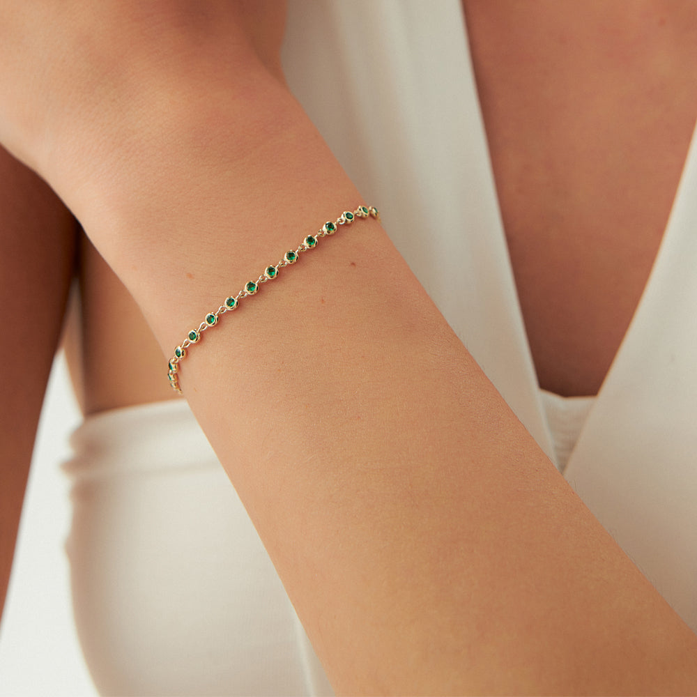 14k Bezel Set Emerald Tennis Bracelet - GeumJewels